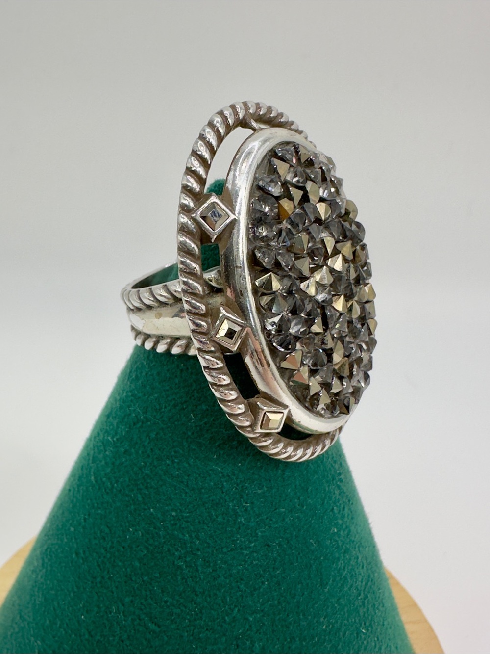Brighton Crystal Silver Scroll Ring Size 9 Vintage Statement Scroll Work Band - Picture 4 of 11